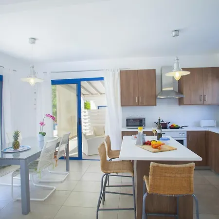 Villa You And Your Family Will Love This Villa Close To The Beach, Protaras Villa 1444 Paralímni
